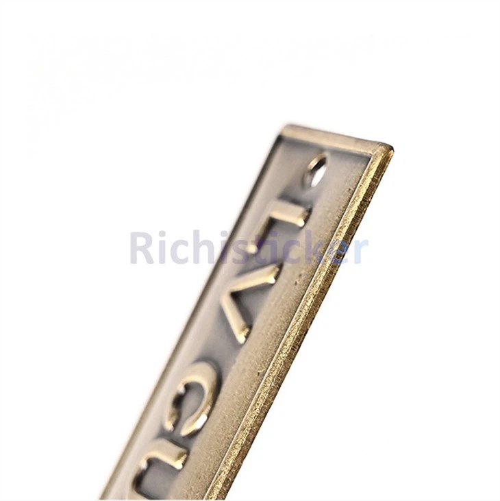 zinc alloy labels (5)